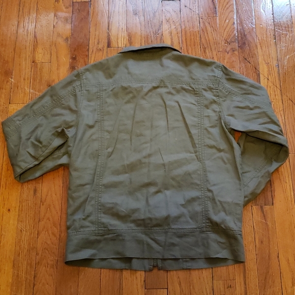 Uprear Jacket - Picture 2 of 6